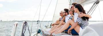 Un bateau-école, trois adresses
Contactez-nous
